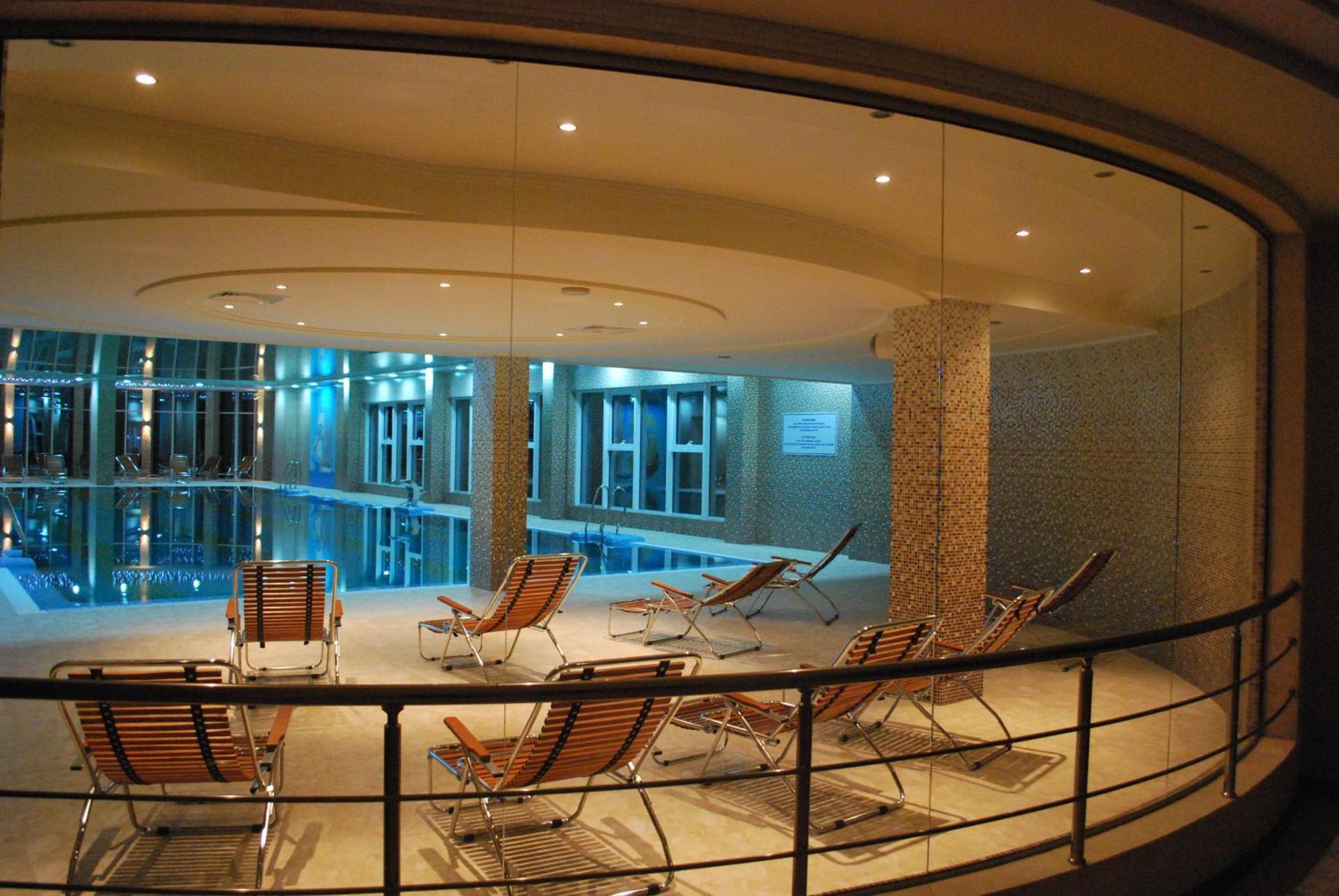 Grand-Marine Hotel & Spa Burlatsja Balka Eksteriør bilde