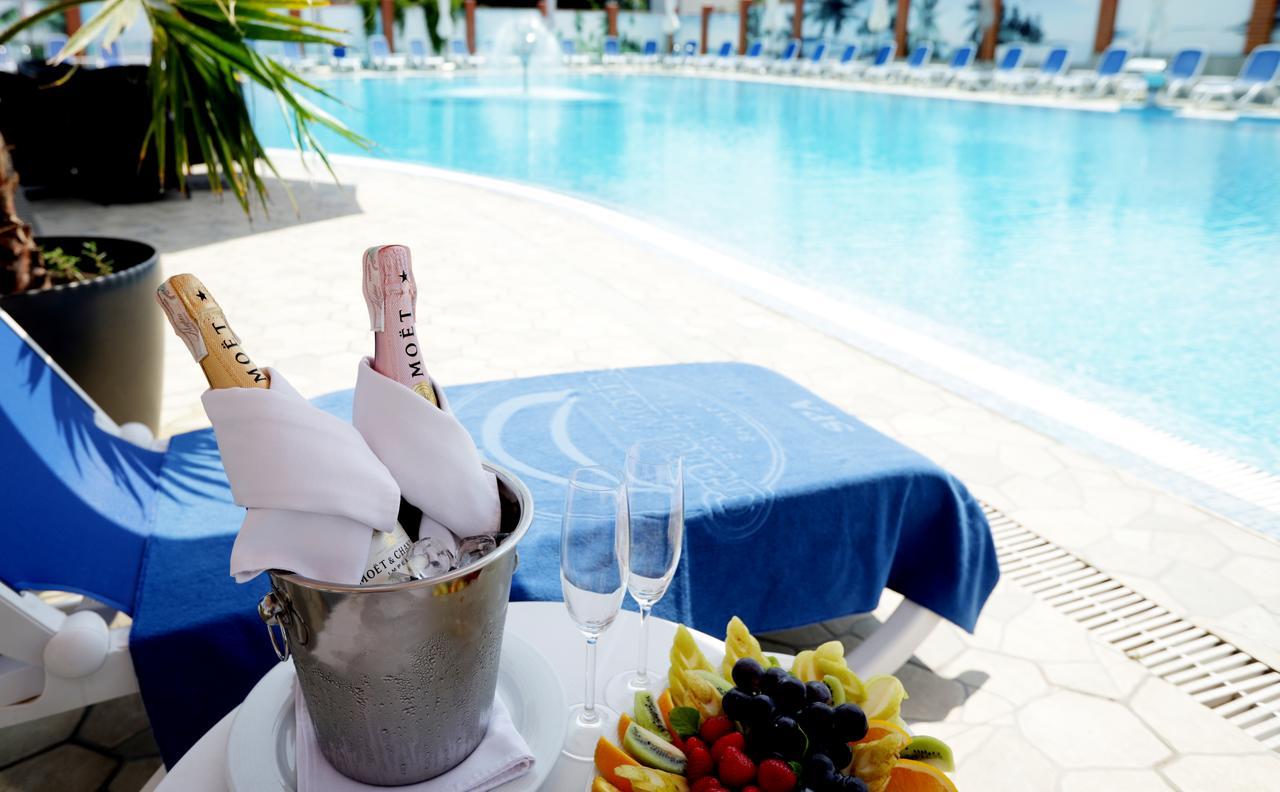 Grand-Marine Hotel & Spa Burlatsja Balka Eksteriør bilde