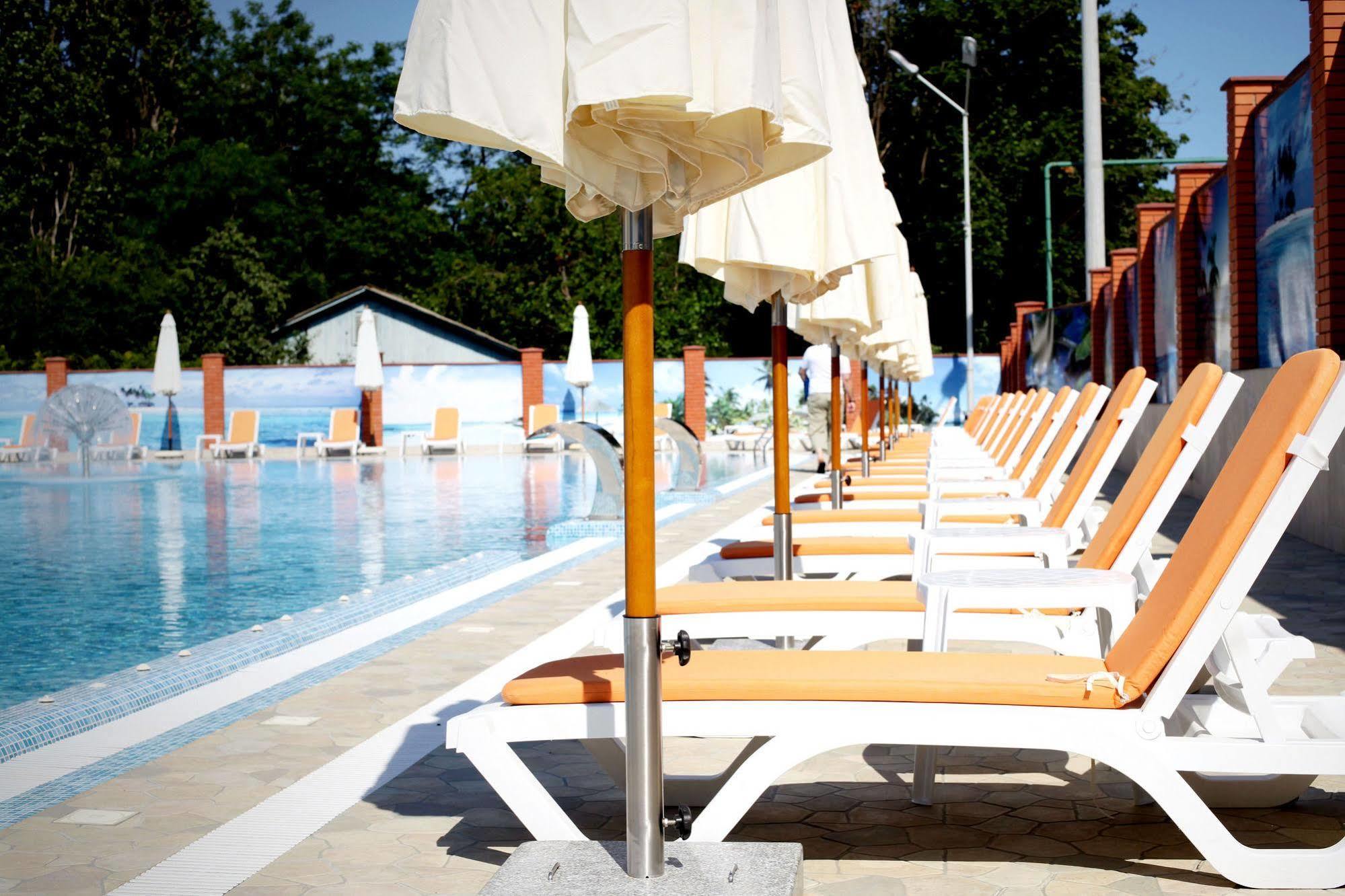 Grand-Marine Hotel & Spa Burlatsja Balka Eksteriør bilde